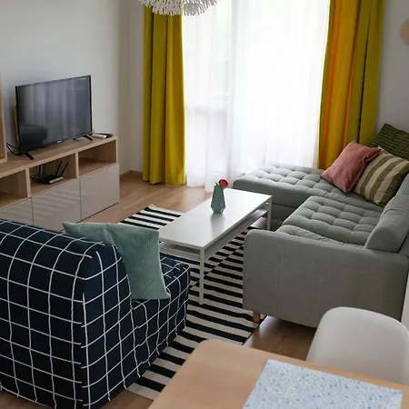 Apartment Next To Mall *